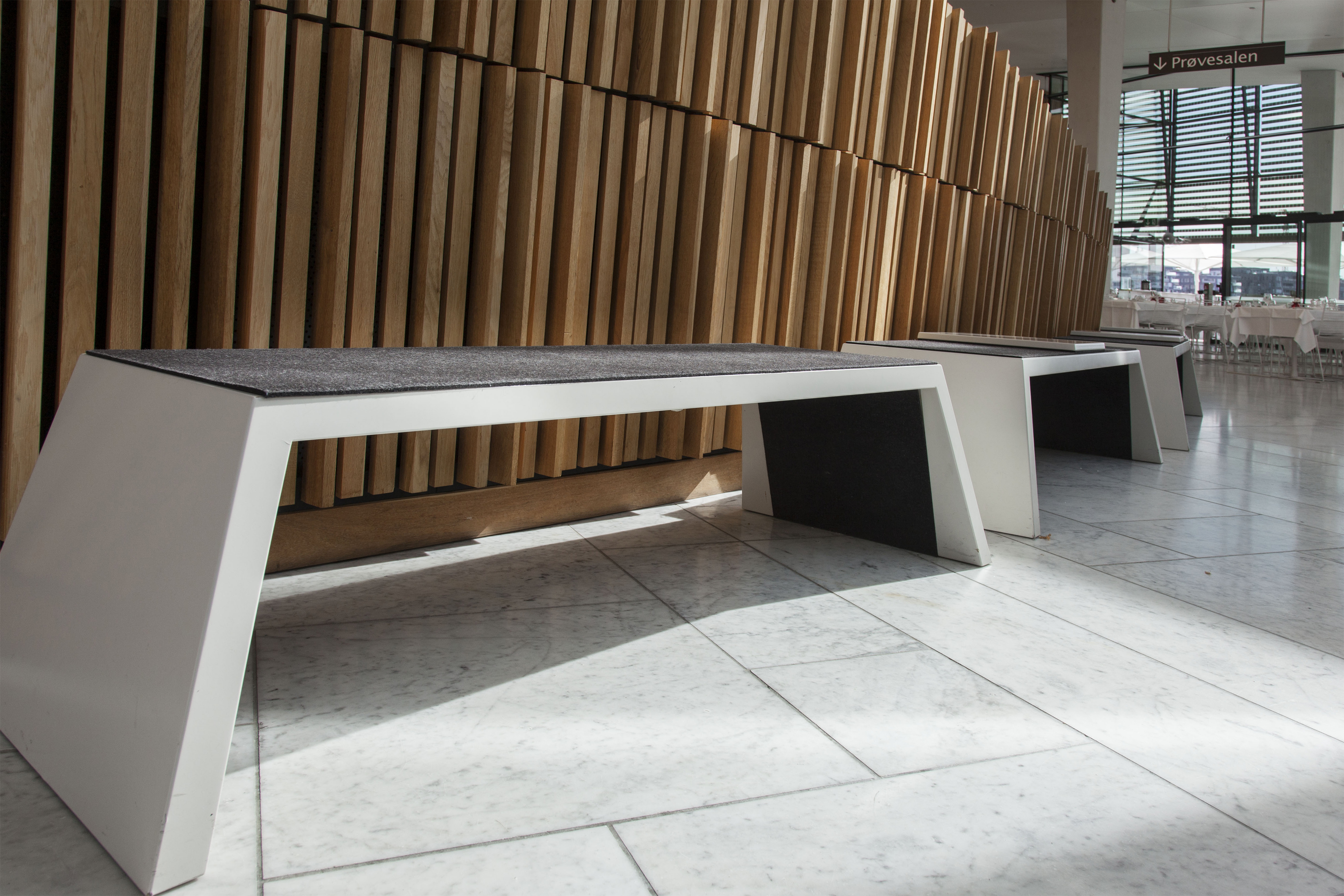 opera oslo_45., stolesæder i filt